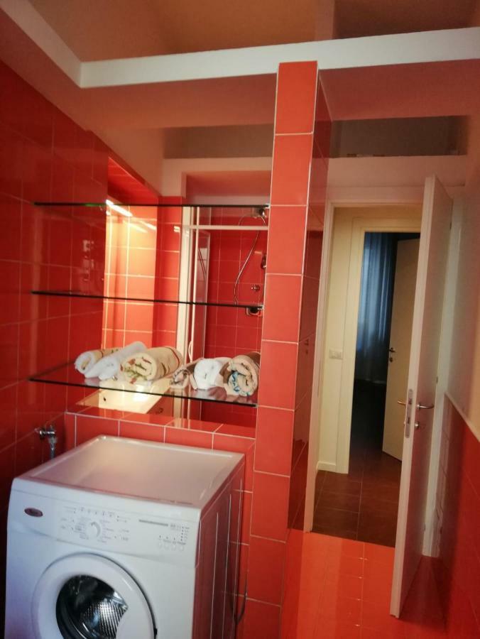 Ferienwohnung Davide & Mary Friendly House Novara Exterior foto