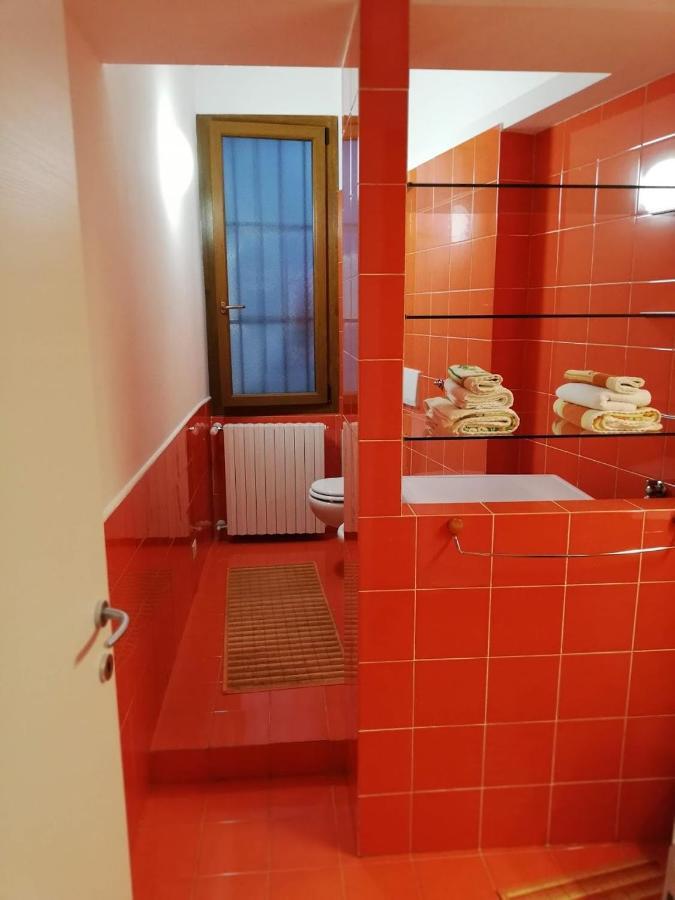 Ferienwohnung Davide & Mary Friendly House Novara Exterior foto